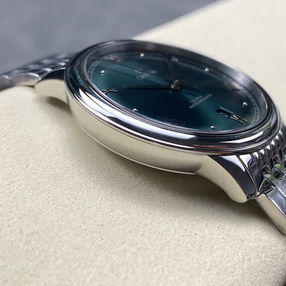 Omega DE VILLE